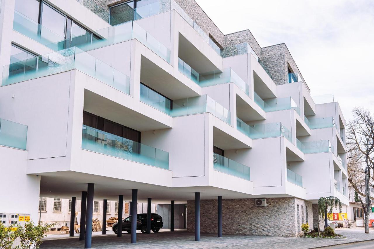 Amaris Apart-Hotel, Situat Pe Faleza Din Eforie Nord, La 2 Pasi De Plaja, Apartamente Complet Utilate Exterior foto