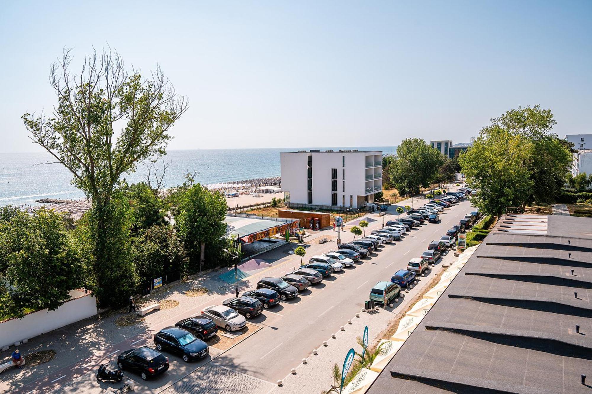 Amaris Apart-Hotel, Situat Pe Faleza Din Eforie Nord, La 2 Pasi De Plaja, Apartamente Complet Utilate Exterior foto